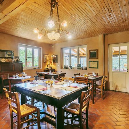 Agriturismo Di Charme E Ristorante Stallato Il Filo Di Paglia Carro Dış mekan fotoğraf