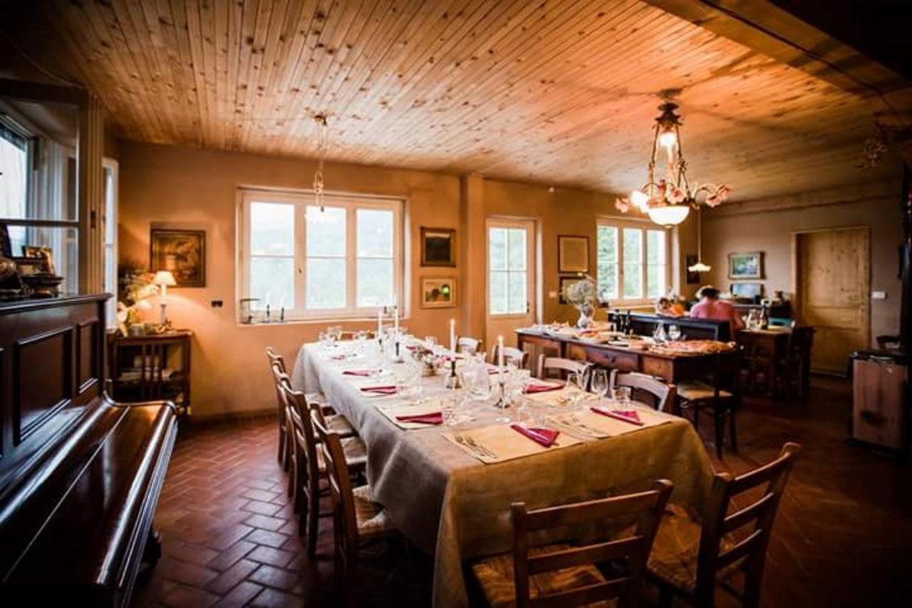 Agriturismo Di Charme E Ristorante Stallato Il Filo Di Paglia Carro Dış mekan fotoğraf
