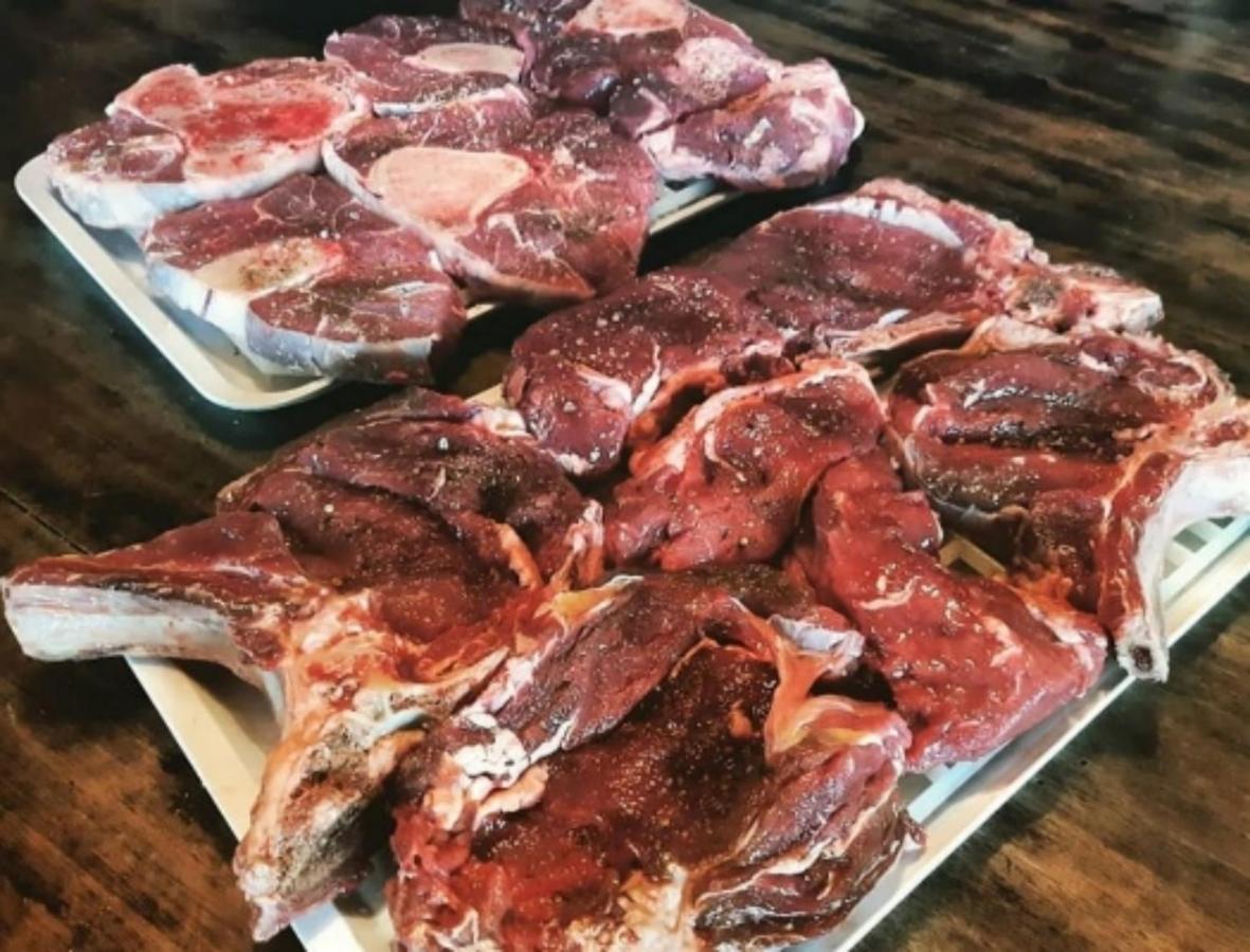 Agriturismo Di Charme E Ristorante Stallato Il Filo Di Paglia Carro Dış mekan fotoğraf