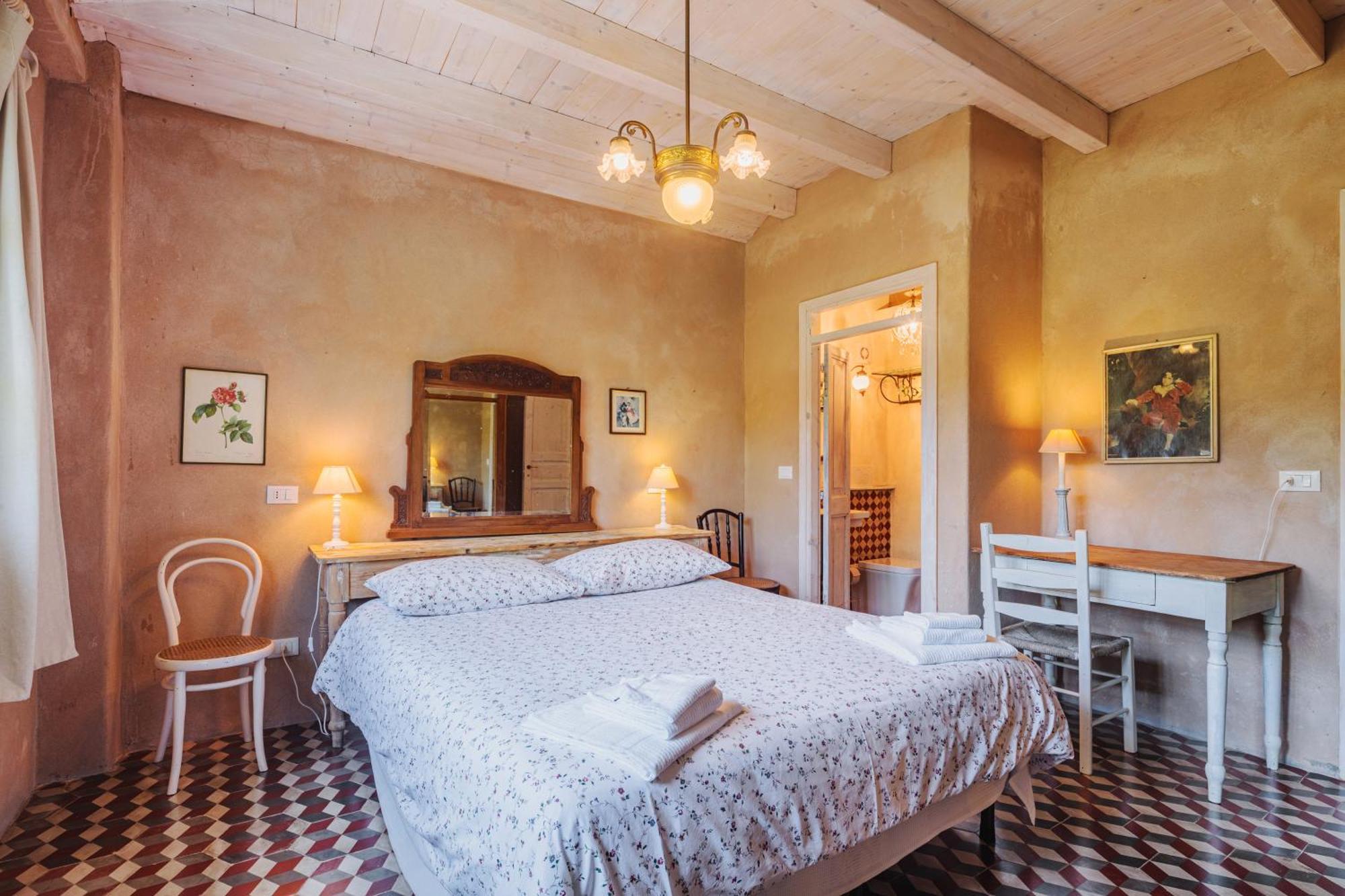 Agriturismo Di Charme E Ristorante Stallato Il Filo Di Paglia Carro Dış mekan fotoğraf